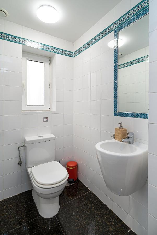Spacious & Artistic Retro 2bd With Sauna Holiday home Athens